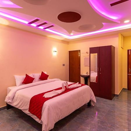 Auro Beach Resort Pondichéry Extérieur photo