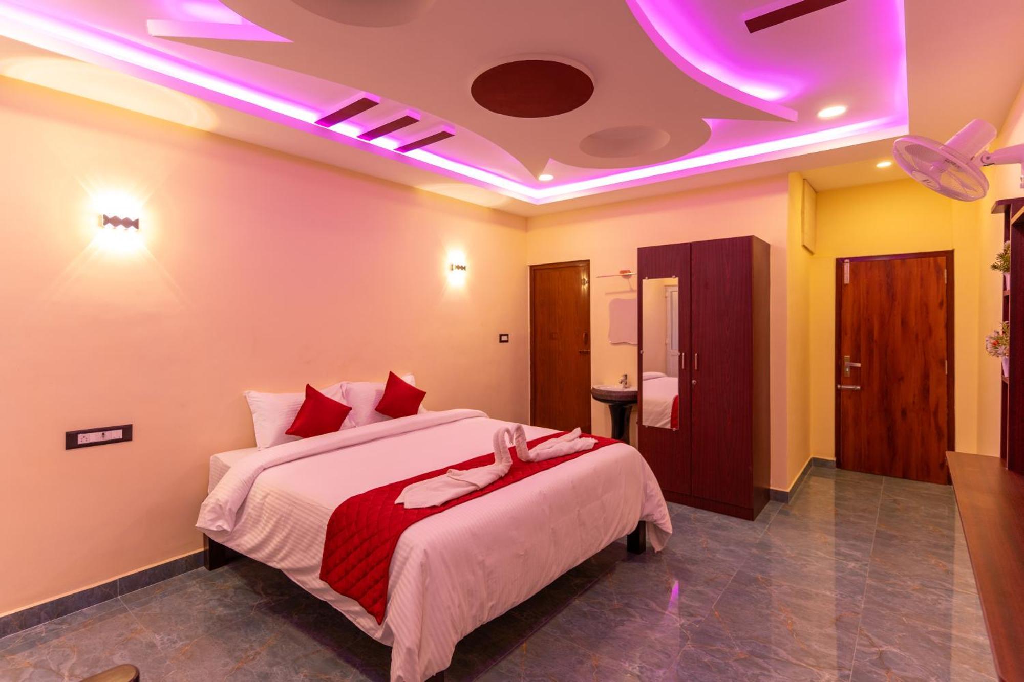 Auro Beach Resort Pondichéry Extérieur photo